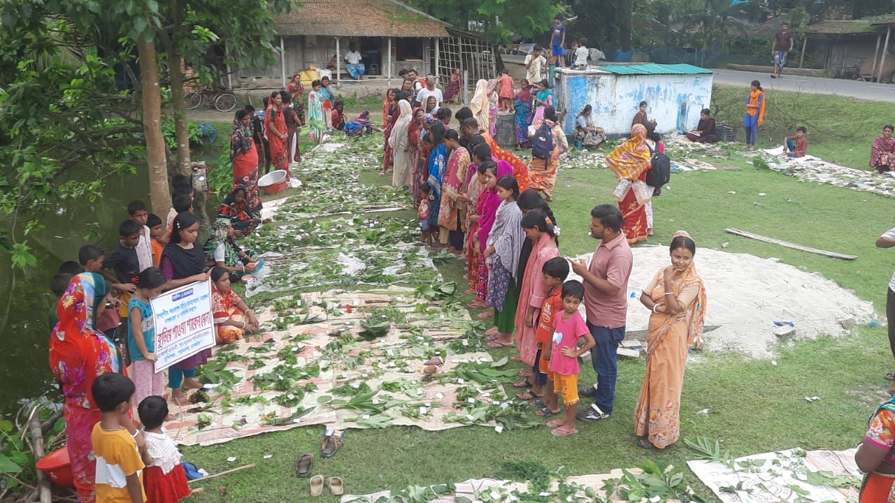 কুড়িয়ে পাওয়া শাকের মেলায় অচাষকৃত উদ্ভিদ বৈচিত্র্য সংরক্ষণের উদ্যোগ