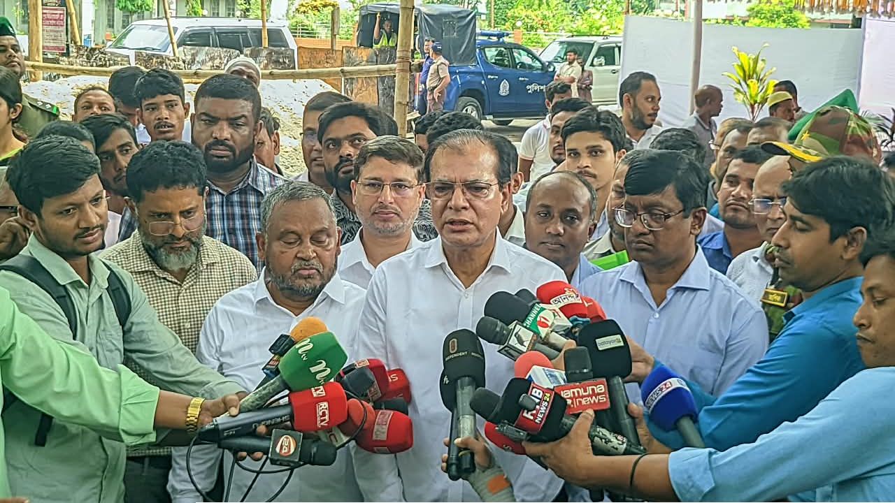 ৪ হত্যাকাণ্ডের সুষ্ঠু তদন্তে প্রকৃত দোষীদের আইনের আওতায় আনা জরুরি: ত্রাণমন্ত্রী