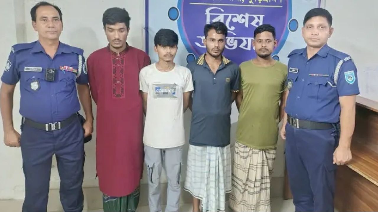 নাগেশ্বরীতে মাদক সেবনকালে আটক ৪, ভ্রাম্যমাণ আদালতে কারাদণ্ড