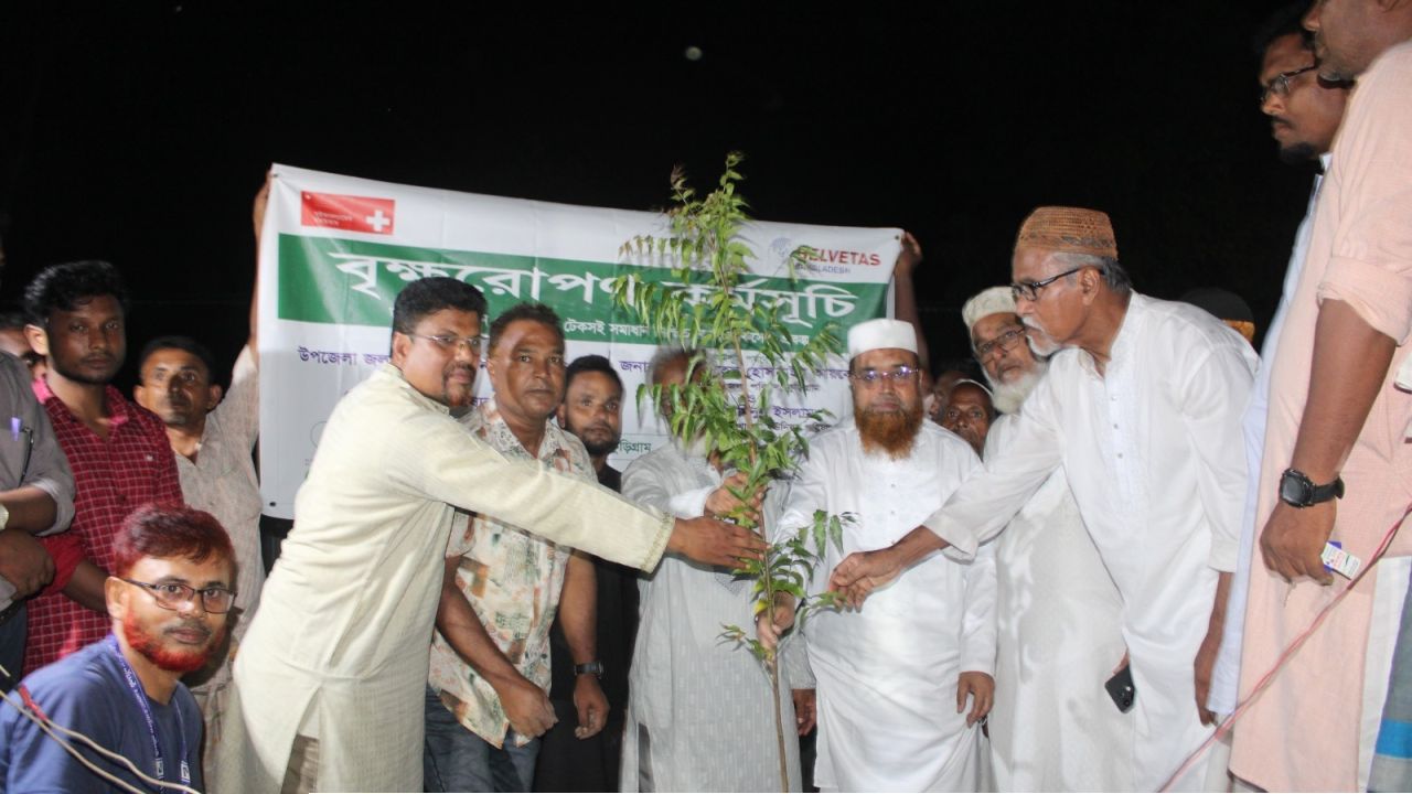 জলবায়ু পরিবর্তন মোকাবিলায় নাগেশ্বরীতে ৭ হাজার বৃক্ষরোপণ