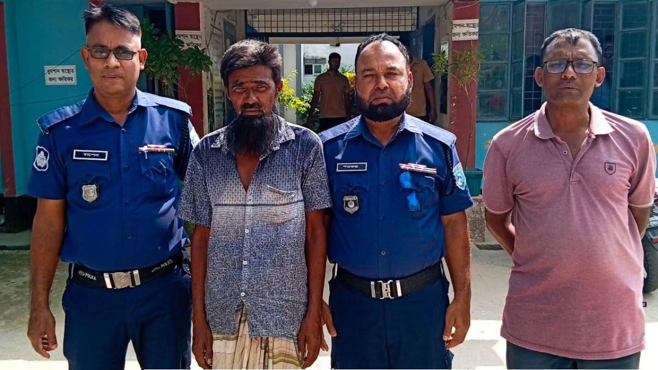 চিরিরবন্দরে ২৩ লিটার চোলাই মদসহ আটক-১