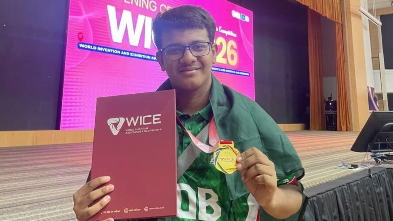 রোবোটিক্সে টানা তিন স্বর্ণ সৈয়দপুরের ফাহিমের